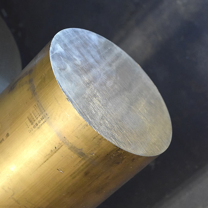 Nasze pręty brązu obejmują brązy aluminiowe, ołowiowe i fosforowe. Prety z Brazu